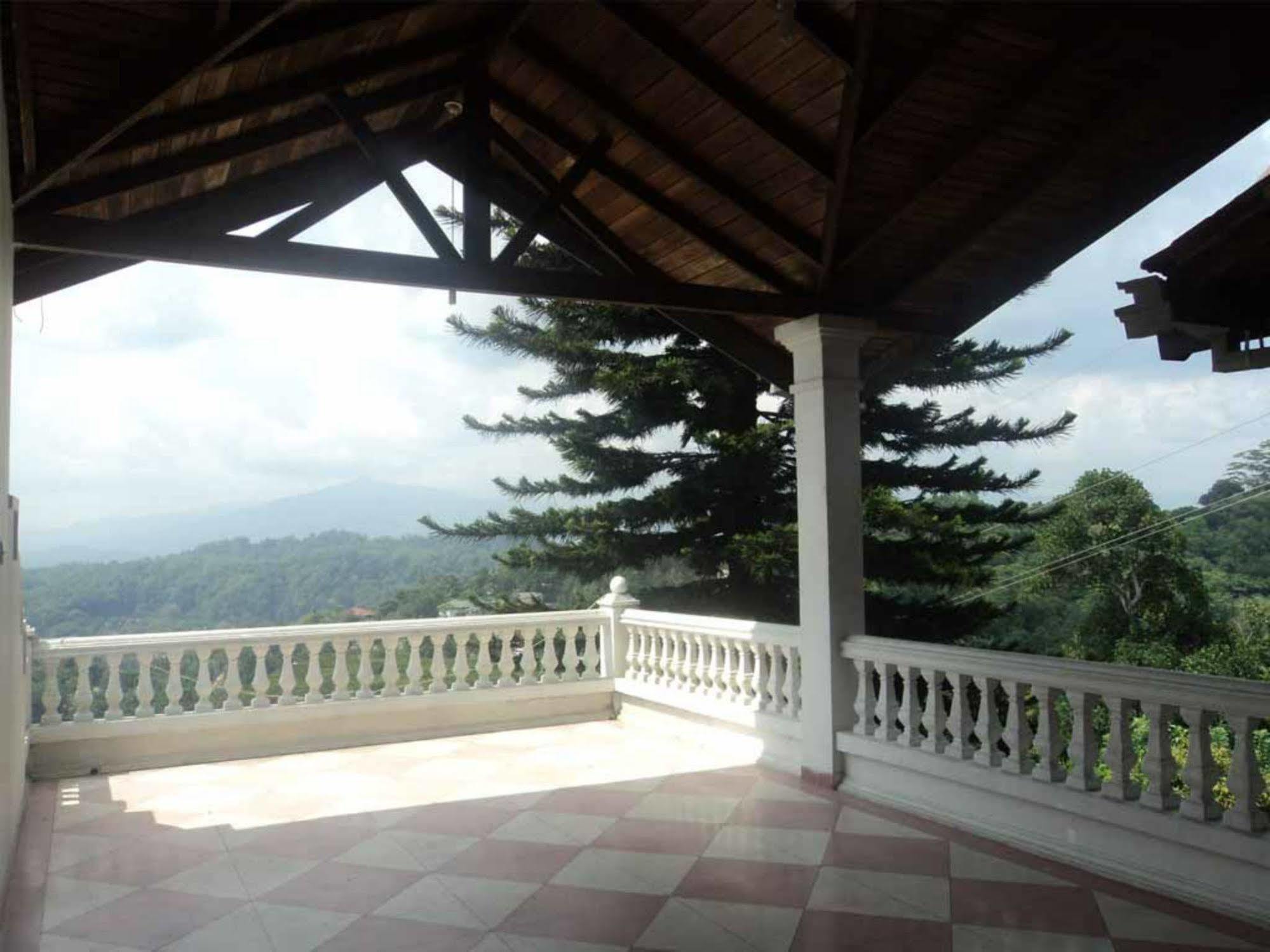 Alcam Holiday Home Kandy Zewnętrze zdjęcie
